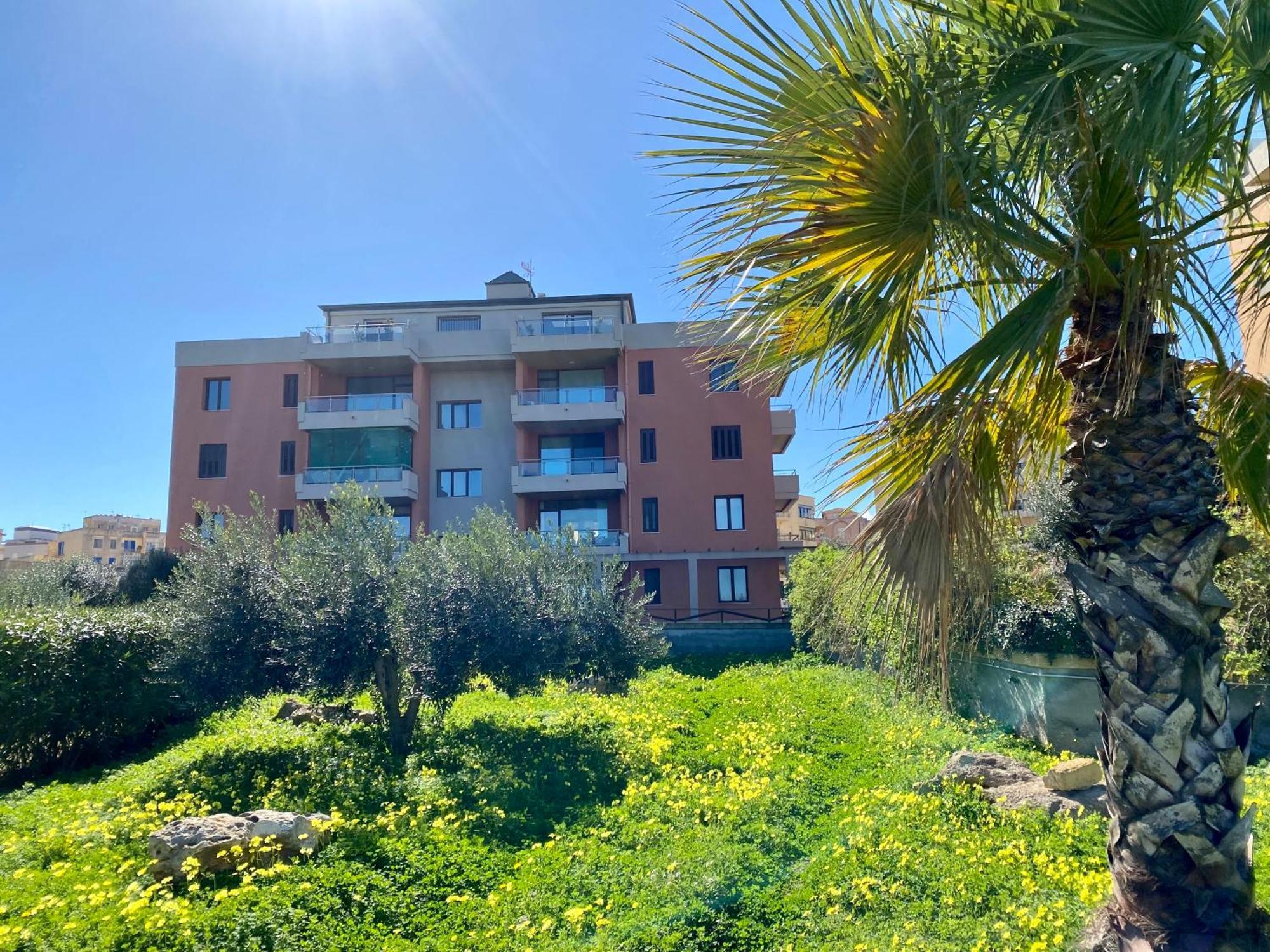 Apartamento Penthouse Le Isole Marsala Exterior foto